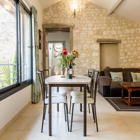 Double On A Quiet Domain With Large Swimming Pool And A Park-like Garden.