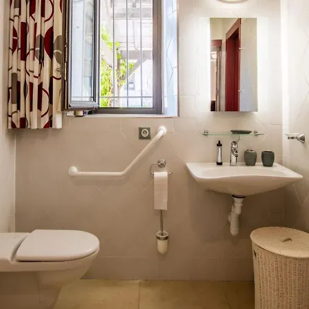 Double On A Quiet Domain With Large Swimming Pool And A Park-like Garden. וילה Saint-Maurin